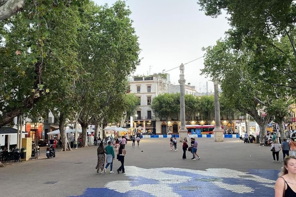 Estudio Moderno Con Opcion De Garaje Lägenhet Sevilla Exteriör bild