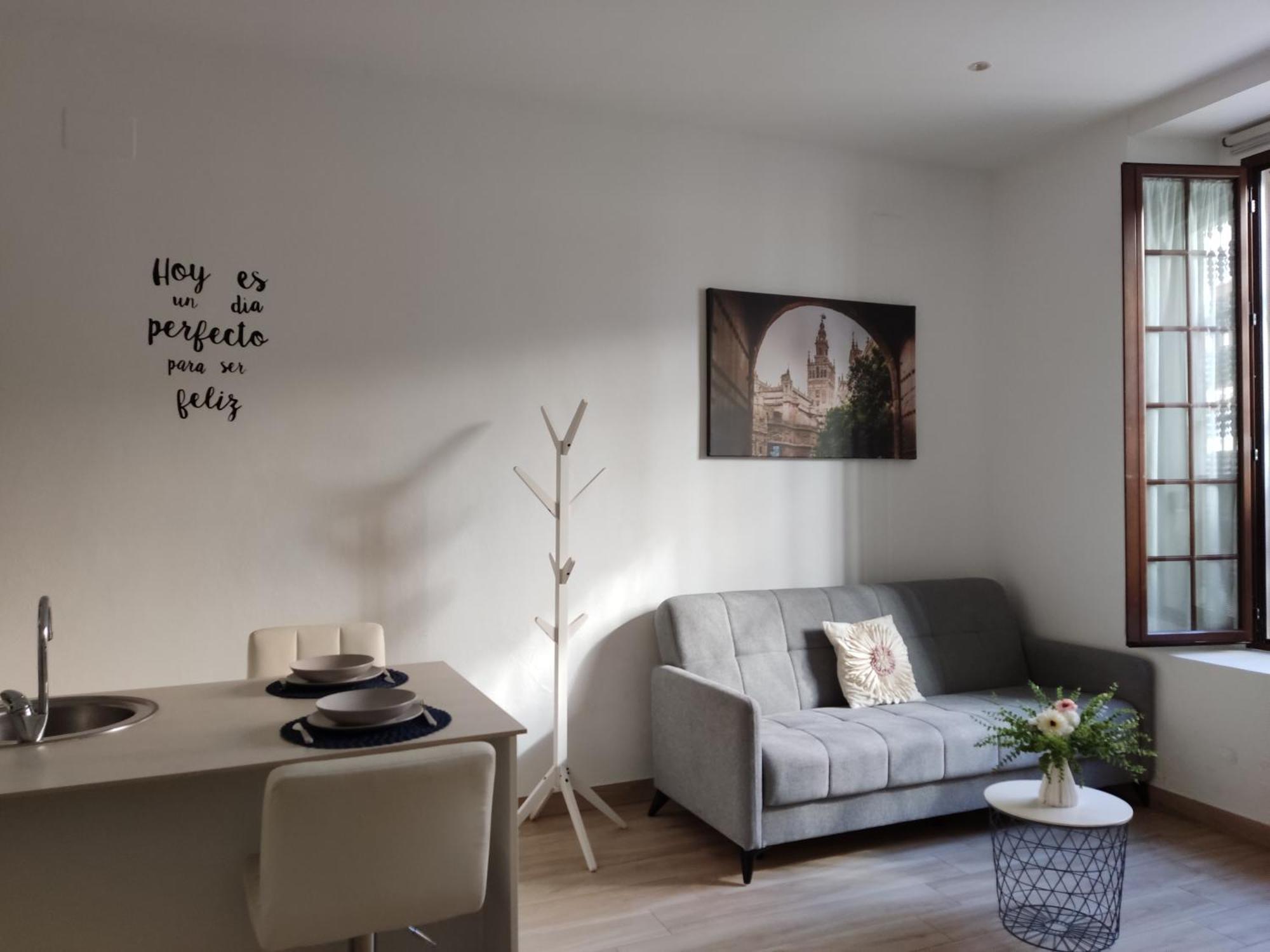 Estudio Moderno Con Opcion De Garaje Lägenhet Sevilla Exteriör bild